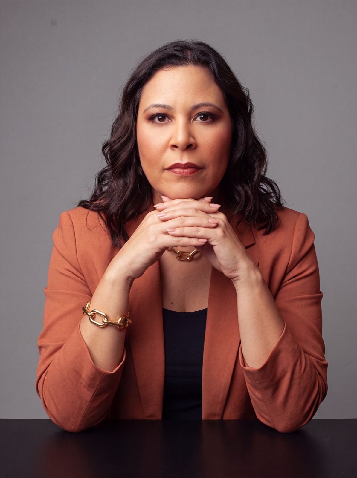 Retrato de Priscila Dockhom, psicanalista formada pela UNICAMP
